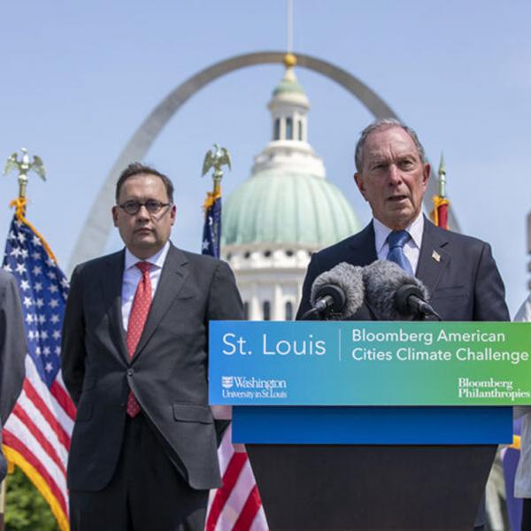 Michael Bloomberg announces Midwestern Collegiate Climate Summit