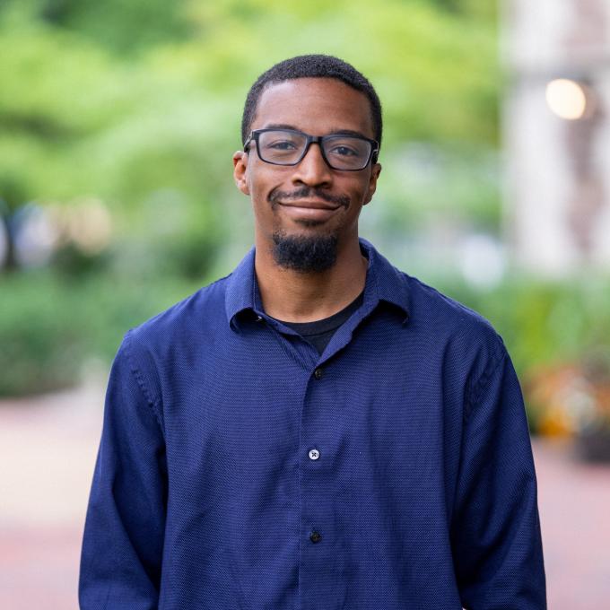 Headshot of Kevin Cox