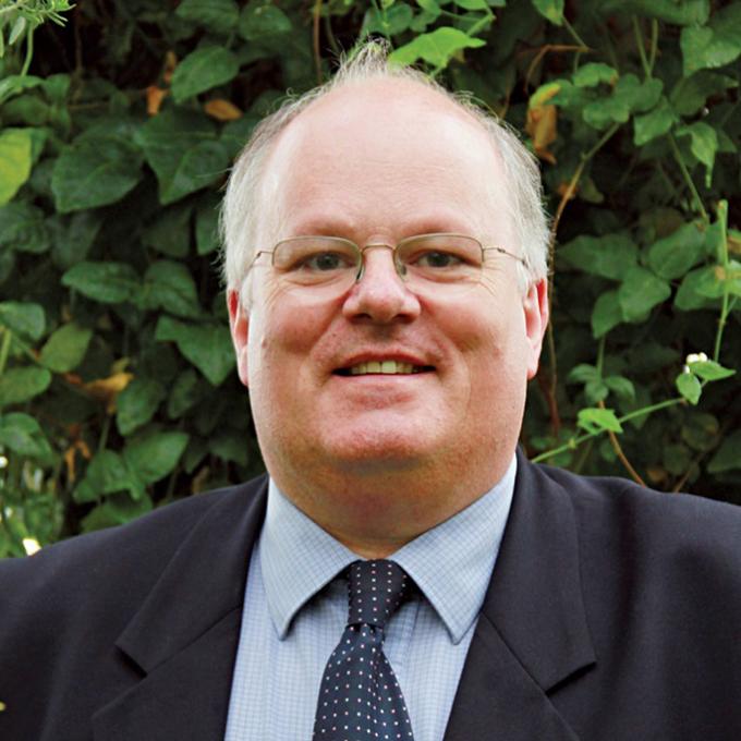 Headshot of Peter Wyse Jackson